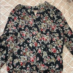 Midnight sky floral top NEW